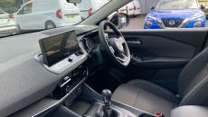 Nissan Qashqai 1.3 DiG-T MH N-Connecta 5dr Petrol Hatchback